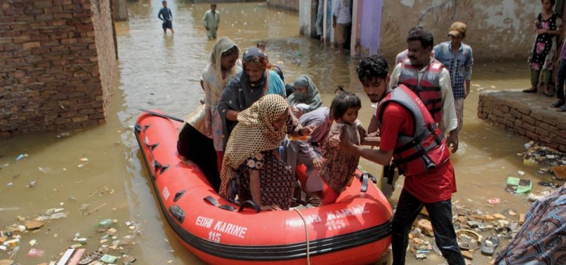 5 KILLED AS HEAVY RAIN DAMAGES HOUSE IN PAKISTAN