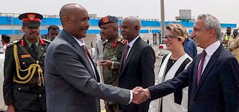 SUDAN’S AL-BURHAN EMBARKS ON OFFICIAL VISIT TO TÜRKIYE