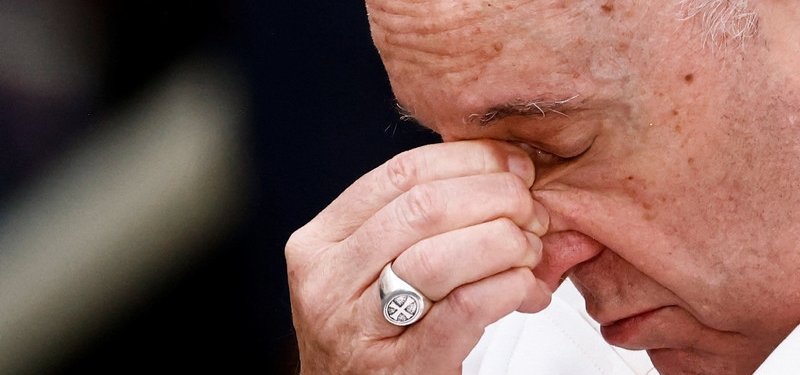 Pope breaks down and cries while mentioning Ukraine at public prayer