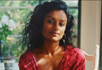 Bridgerton 2. Sezon Başrolü: Simone Ashley