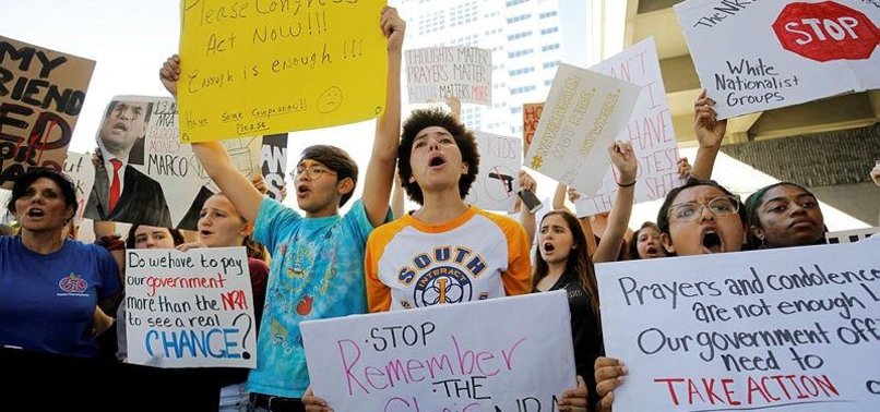 FLORIDA STUDENTS TO MARCH ON WASHINGTON IN CALL FOR GUN REFORM