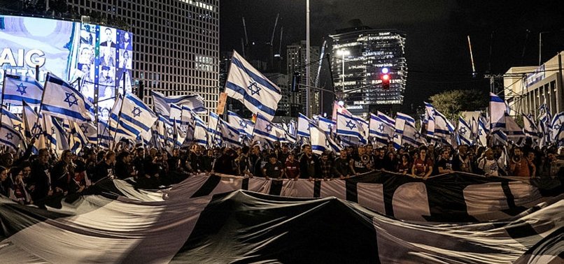 TENS OF THOUSANDS RALLY IN TEL AVIV IN LATEST ANTI-REFORM PROTESTS