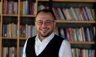 Tuhaf marka yönetimi