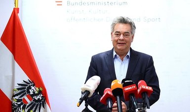 Austrian Greens leader indicates coalition will go on after Kurz quits
