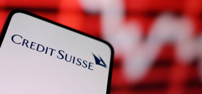 CREDIT SUISSE MEETS TO WEIGH OPTIONS, UNDER PRESSURE TO MERGE WITH UBS