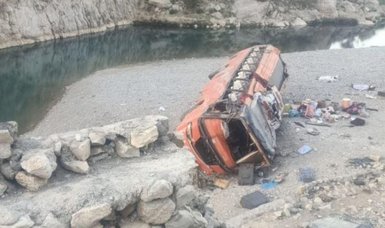 Bus carrying pilgrims overturns in SW Pakistan, killing 20