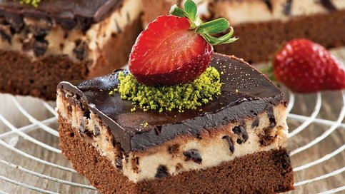 Damla Çikolatalı Kurabiye Hamurlu Brownie