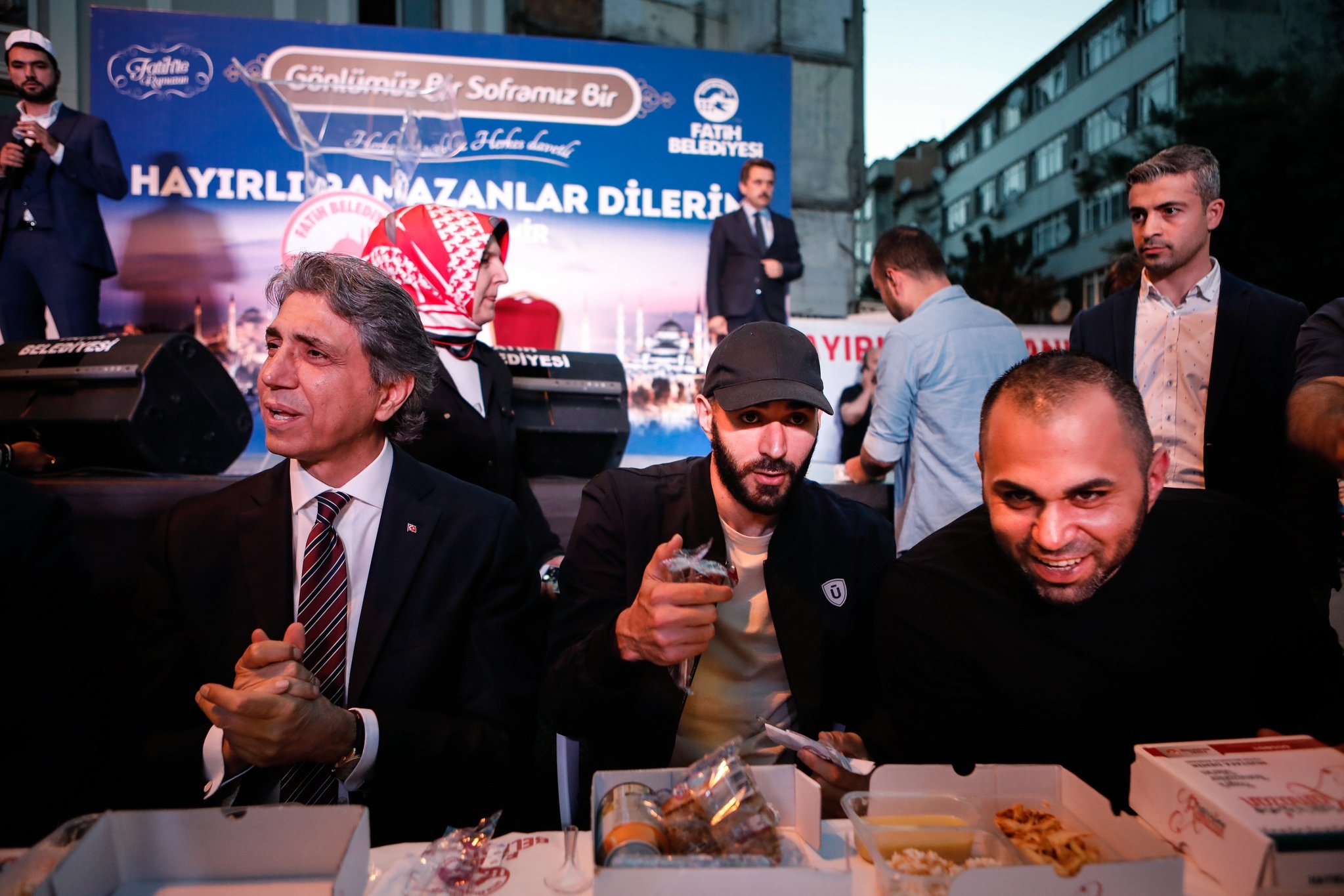 Benzema, Fatih’te iftar progrmına katıldı