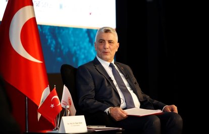 BakanBolatÜlkeekonomisine375milyardolarihracatgirdisisağlandı