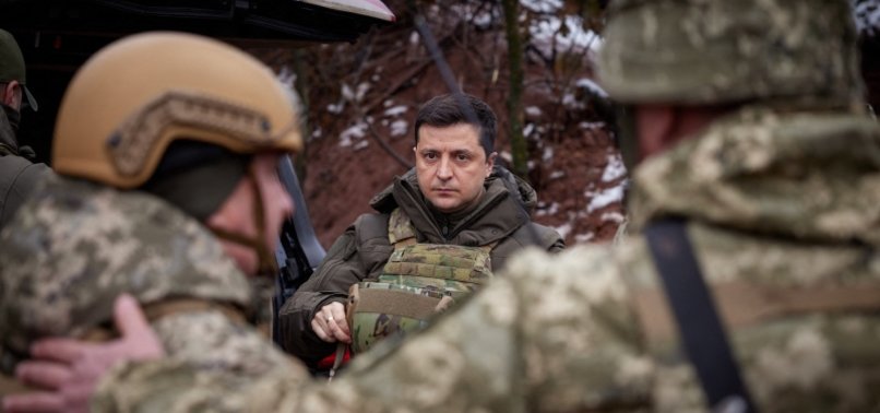 UKRAINES ZELENSKY VISITS FRONTLINE AMID RUSSIAN INVASION FEARS