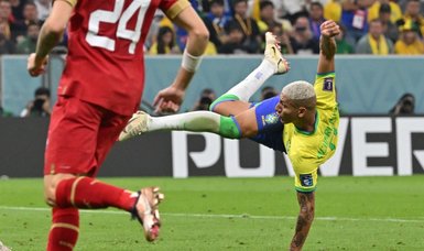 Richarlison double seals 2-0 win for Brazil against Serbia