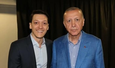 Mesut Özil supports Erdoğan before Turkish elections