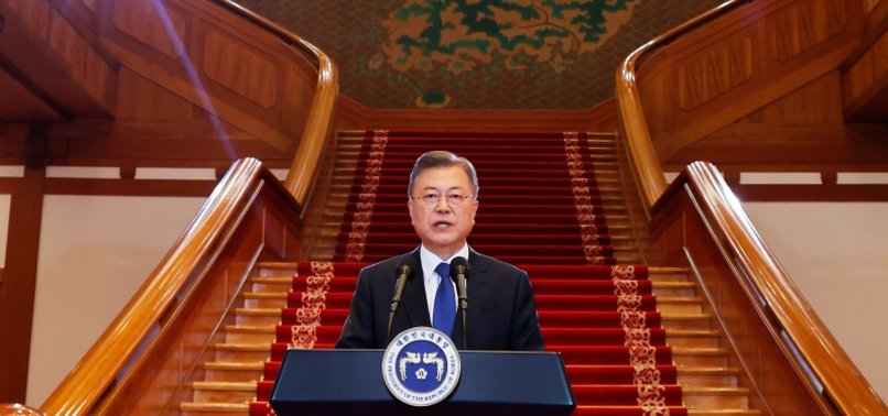 S KOREAS MOON CALLS FOR PEACE WITH NORTH IN FAREWELL SPEECH