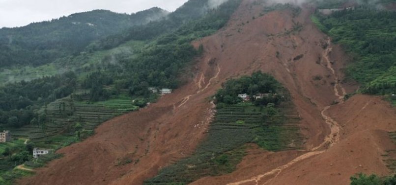 LANDSLIDES KILL 2 IN CHINA, 2 OTHERS MISSING