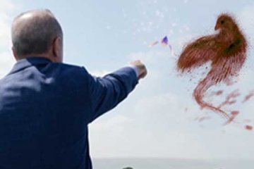 Küllerinden doğan Zümrüdü Anka