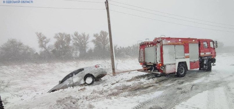 TEN PEOPLE DIE IN UKRAINE SNOWSTORMS