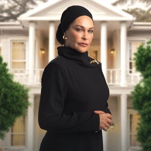 Hülya Avşar – Kimdir