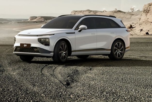 DÜNYANIN EN HIZLI ŞARJ OLAN OTOMOBİLİ