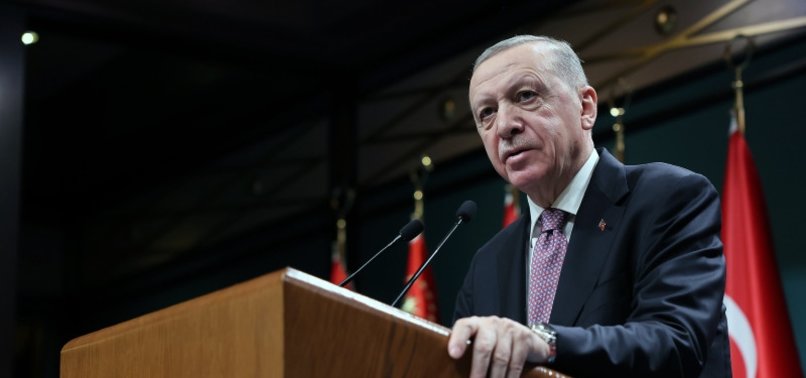 TURKISH PRESIDENT CALLS ON ISRAEL TO HEED TO VOICE OF INTL COMMUNITY, ENFORCE IMMEDIATE CEASE-FIRE
