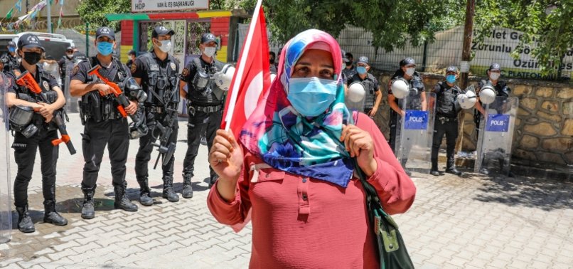 MOTHER REUNITED WITH DAUGHTER ABDUCTED BY PKK IN TURKEY