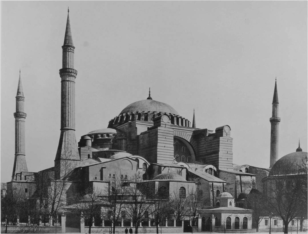Yeni hüviyetleriyle kiliseden çevrilmiş camiler