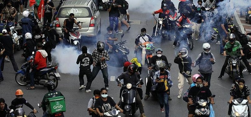 THAI ANTI-GOVERMENT PROTESTERS CLASH WITH BANGKOK POLICE
