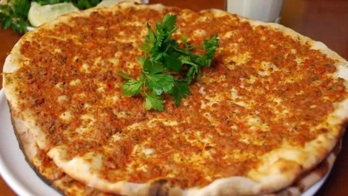 Ev Yapımı Lahmacun