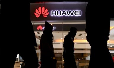 China firmly opposes the U.S. cutting Huawei off from banks