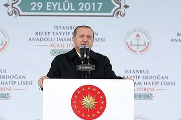 Erdoğan: Dimdik ayakta duracaksınız!