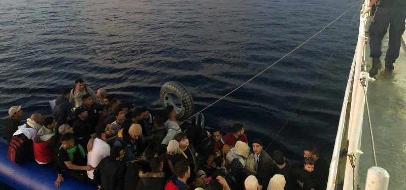 Turkish forces rescue 374 more irregular migrants in Aegean Sea