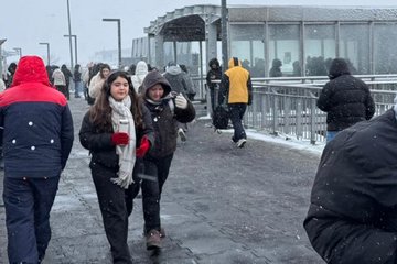 İstanbul Beyaza Büründü: Kar Yağışı Sürüyor
