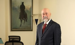 Küllerinden doğdu...