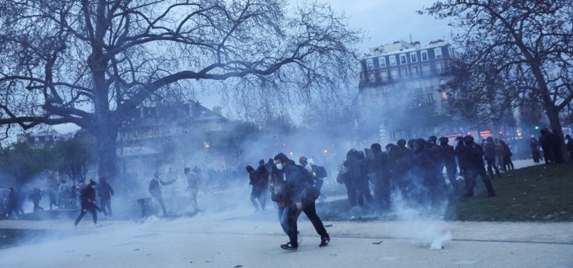 PARIS TRASH STRIKE ENDS, SMALLER PENSION PROTEST TURNOUT
