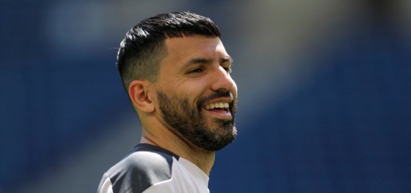 SERGIO AGUERO AGREES TO JOIN BARCELONA ON 2-YEAR DEAL
