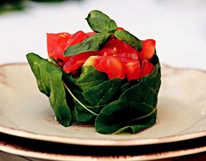 Ada Salatası