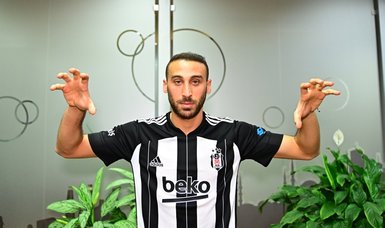 Cenk Tosun returns to Beşiktaş