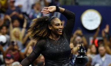 Serena Williams progresses at US Open to delight of adoring crowd