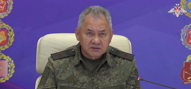 Russian defence minister inspects factory for advanced missiles
