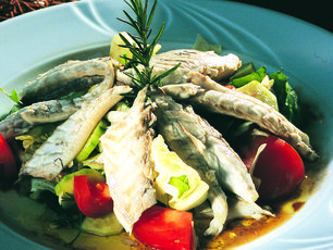 Lüfer Salata