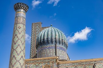 Özbekistan’ın kalbi: Registan Meydanı