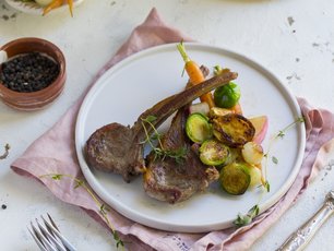 Kuzu Pirzola ve Balzamik Soslu Sebzeler