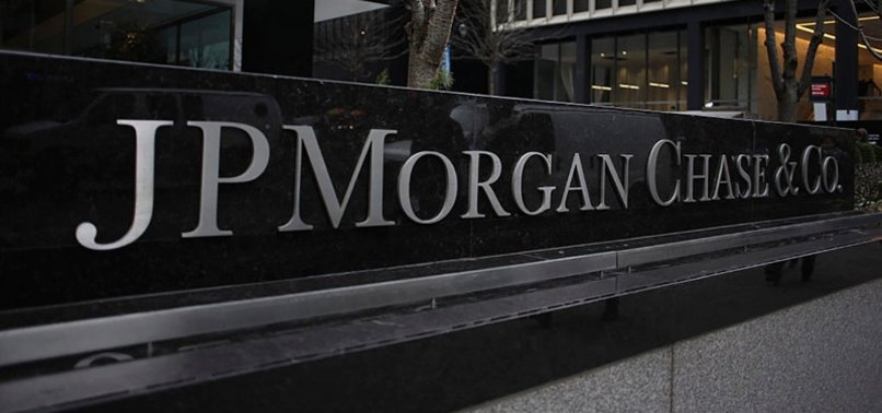 RUSSIAN COURT CANCELS SEIZURE OF SOME JPMORGAN FUNDS IN VTB DISPUTE