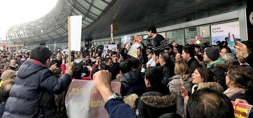PKK SUPPORTERS CLASH WITH GERMAN POLICE, TURKS AT DUSSELDORF AIRPORT