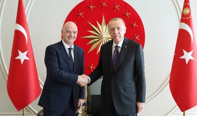 Turkish president receives FIFA chief in Istanbul