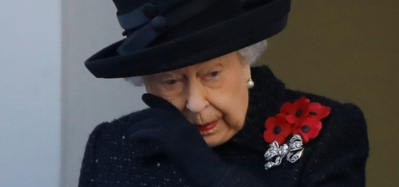 UKS QUEEN SUFFERS SPRAINED BACK: PALACE