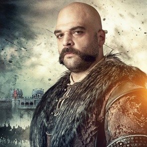 Atakan Yarımdünya – Kimdir