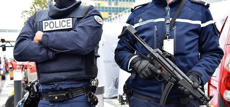 KNIFE ATTACK NEAR PARIS KILLS 2