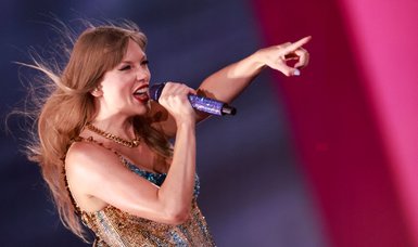 Taylor Swift postpones second Rio concert, following death of fan