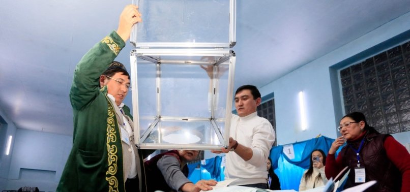 KAZAKH RULING PARTY WINS 53.5% OF VOTE IN ELECTION - EXIT POLL