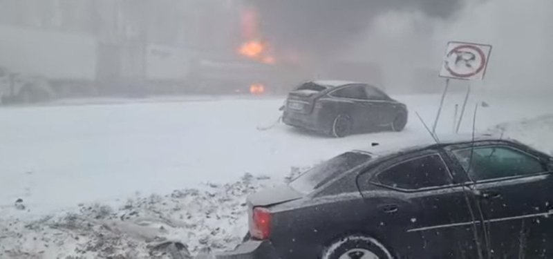 3 killed in 50-vehicle pileup on snowy Pennsylvania highway